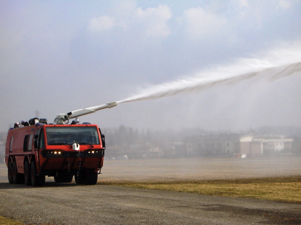 CFR 8x8 HPIM0575